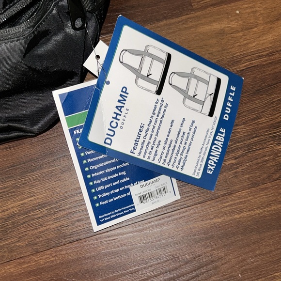 Duchamp Expandables Black Duffle Travel Weekender Bag NWT - Picture 7 of 10